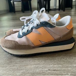 New Balance 237 EUC- only worn 2x size 7.5